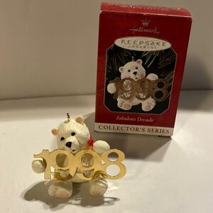 Hallmark 1998 Gold‎ with White Bear Collector Ornament